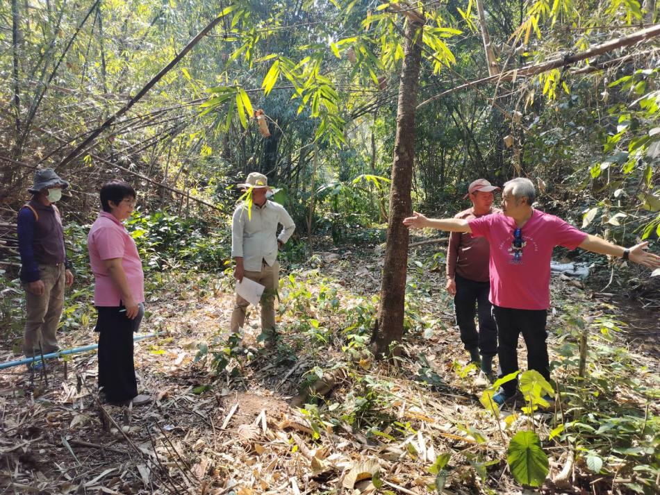 ร่วมลงพื้นที่ประชุมเตรียมความพร้อมสถานที่สร้างฝายชะลอน้ำ ณ พื้นที่ต้นน้ำห้วยหาญ บ้านผาแดง หมู่ที่ 10 ตำบลศรีถ้อย