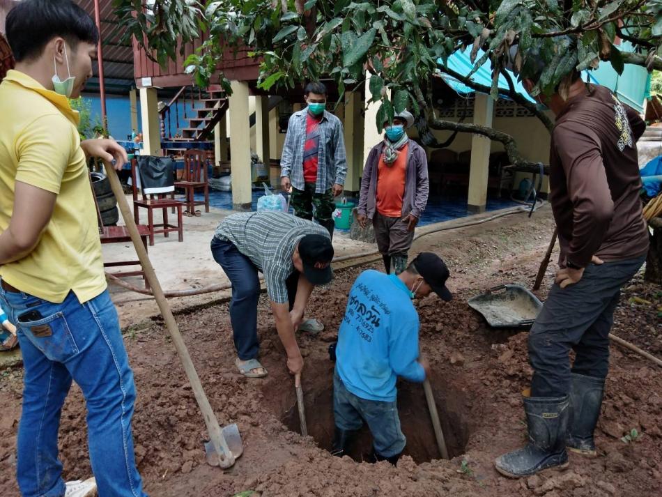 กิจกรรมธนาคารน้ำใต้ดินในพื้้นที่ หมู่ 12  จำนวน  4  หลัง   รวมทั้งหมด 8 บ่อ เพื่อแก้ไขปัญหาน้ำท่วมในพื้นที่ซ้ำซาก 