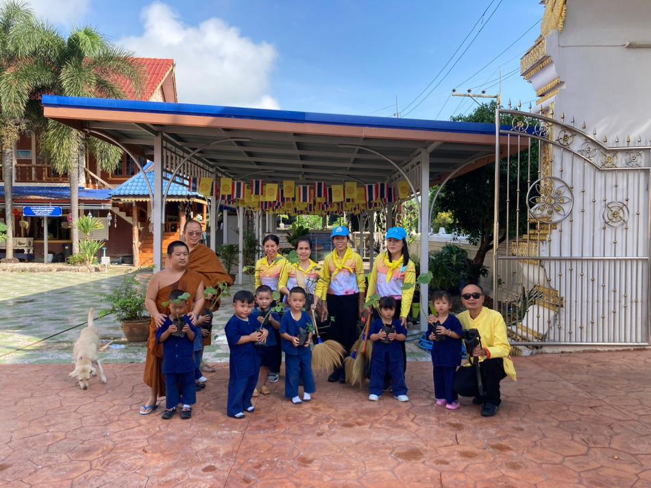 ได้ร่วมกันทำกิจกรรม Big Cleaning Day พัฒนาวัดศรีบุญชุม หมู่ที่ 5 ตำบลศรีถ้อย อำเภอแม่ใจ จังหวัดพะเยา ตามโครงการ “แม่ใจสร้างสุขทุกวัด ประชา รัฐ ยั่งยืน” สนับสนุนการดำเนินงานโครงการวัด ประชา รัฐ สร้างสุข