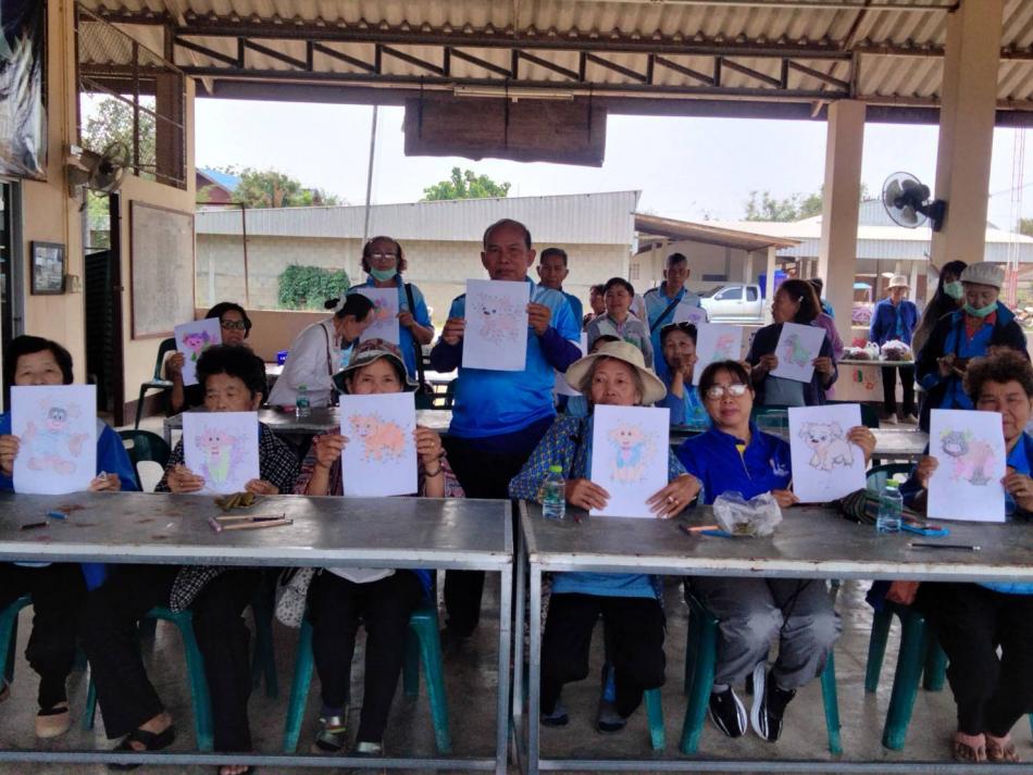 ร่วมกับศูนย์พัฒนาคุณภาพชีวิตและส่งเสริมอาชีพผู้สูงอายุเทศบาลตำบลศรีถ้อยจัดกิจกรรมป้องกันสมองเสื่อมในผู้สูงอายุ ณ ศูนย์พัฒนาคุณภาพชีวิตและส่งเสริมอาชีพผู้สูงอายุเทศบาลตำบลศรีถ้อย โดยมีผู้เข้าร่วมกิจกรรม 40 คน