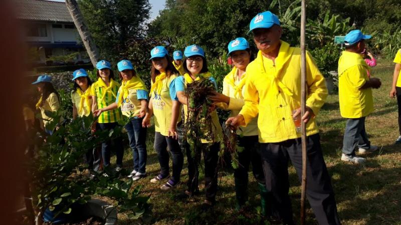  เทศบาลตำบลศรีถ้อย อำเภอแม่ใจ จังหวัดพะเยา กิจกรรมจิตอาสา สายน้ำแห่งรัตนโกสินทร์ (4 ภาพ)