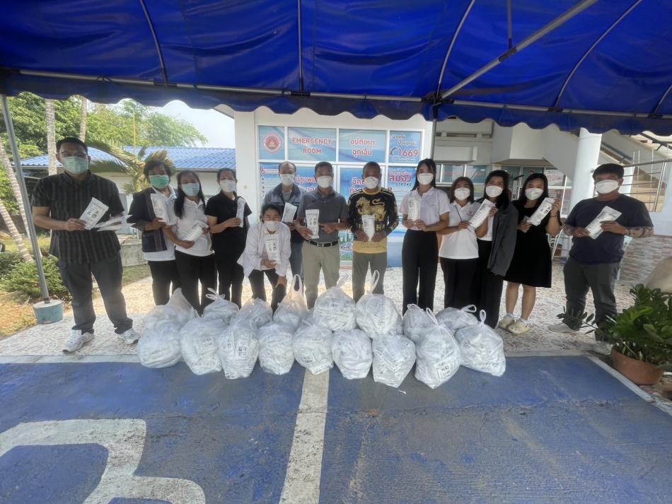 ลงพื้นที่แจกหน้ากากอนามัย ป้องกัน pm.2.5 จำนวน 10,000 ชิ้น ให้แก่ประชาชนในพื้นที่เทศบาลตำบลศรีถ้อย 