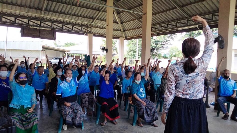 จัดกิจกรรมโรงเรียนผู้สูงอายุเทศบาลตำบลศรีถ้อย ประกอบด้วยการออกกำลังกายเพื่อป้องกันภาวะสมองเสื่อม และการออกกำลังกายด้วยการเต้นบาสโลบ 