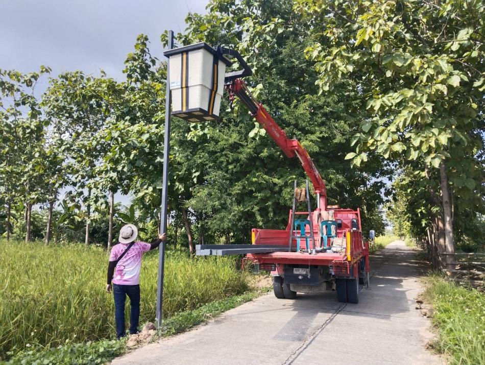 ซ่อมไฟสาธารณะ ในบริเวณถนน หมู่ที่ 12 เพื่อเพิ่มความปลอดภัยและลดการเกิดอุบัติบนท้องถนน