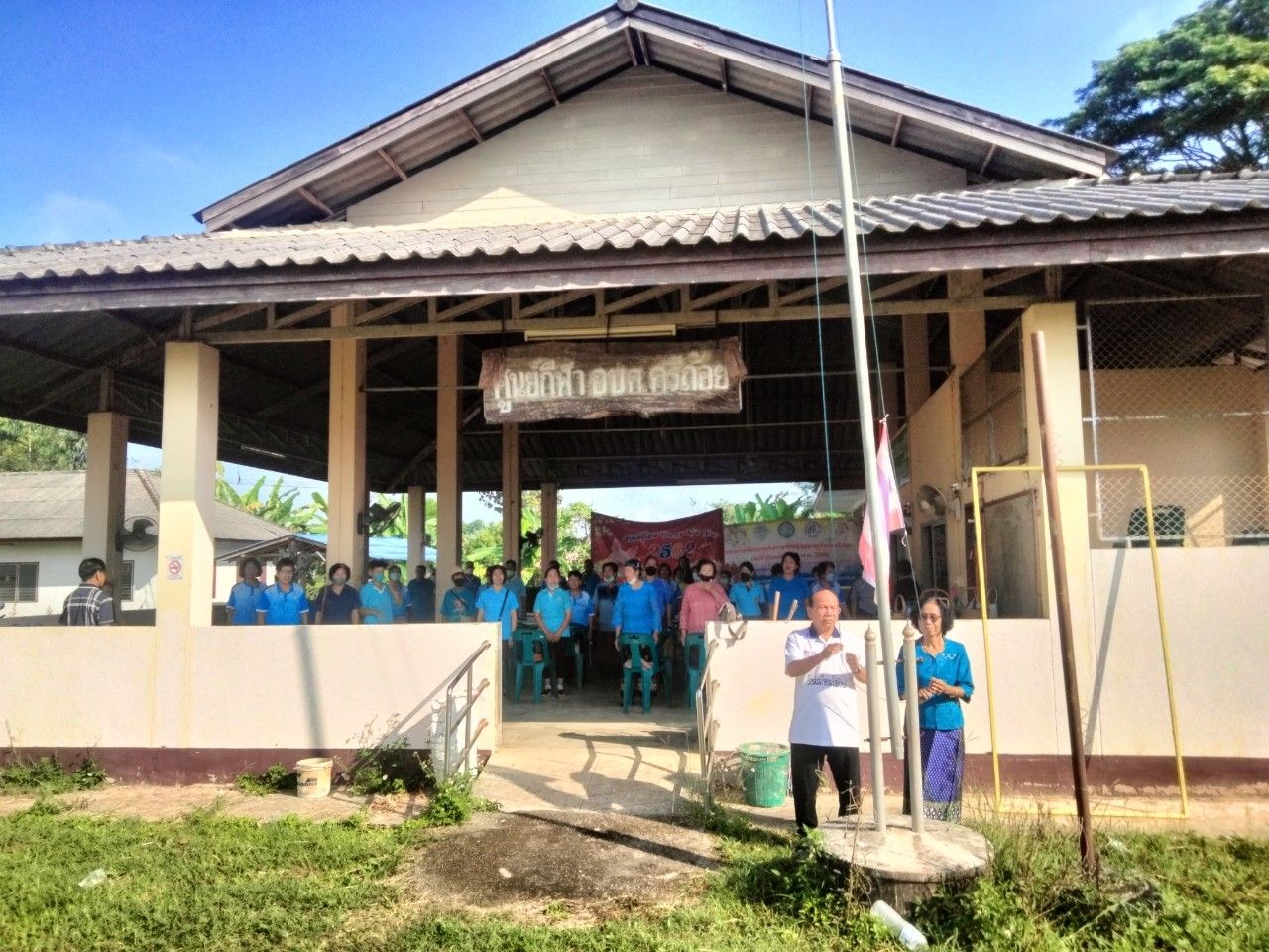 จัดกิจกรรมอบรมการทำโคมล้านนา ให้แก่นักเรียนโรงเรียนผู้สูงอายุเทศบาลตำบลศรีถ้อย ???? กลุ่มเป้าหมายเข้าร่วมกิจกรรมการ 60