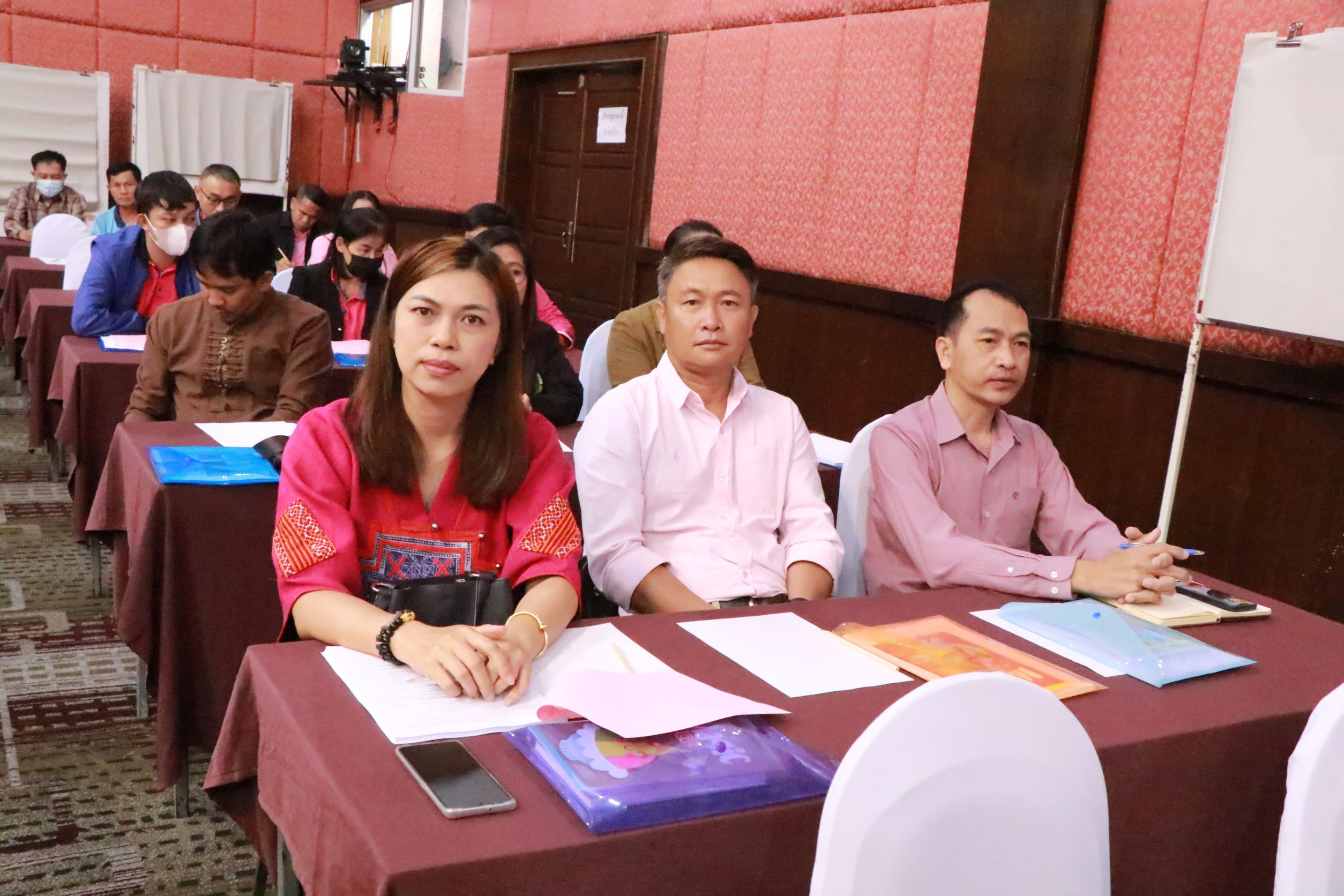 เข้าร่วมการประชุมเชิงปฏิบัติการชี้แจงแนวทางการขับเคลื่อนงานด้านคนพิการ ประจำปีงบประมาณ 2567 ณ ห้องประชุมพุดตาน โรงแรมเกย์เวย์ จังหวัดพะเยา