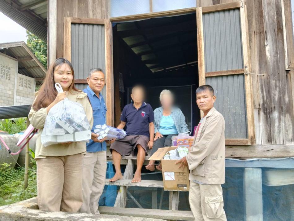 มอบอุปกรณ์ไฟฟ้า โครงการเหล่ากาชาดห่วงใย เปลี่ยนสายไฟ และอุปกรณ์ไฟฟ้าที่อยู่อาศัยของกลุ่มเปราะบางและผู้ด้อยโอกาสในพื้นที่ หมู่ที่ 6 