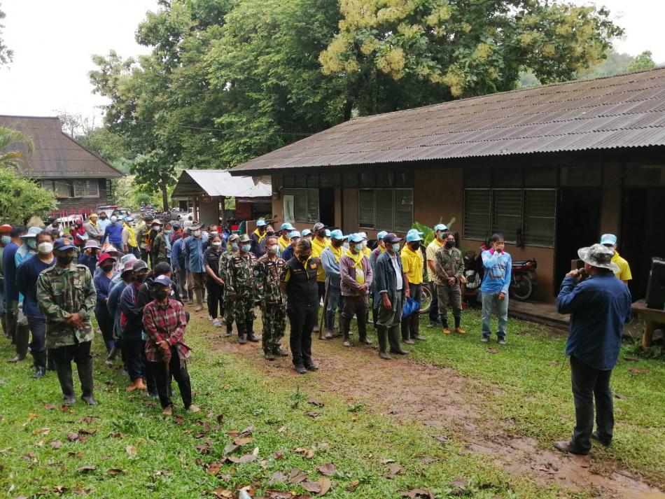 กิจกรรมสร้างฝายชะลอน้ำในพื้นที่ต้นน้ำ ซึ่งเทศบาลตำบลศรีถ้อยร่วมกับสภาองค์กรชุมชมตำบลศรีถ้อย ได้รับการสนับสนุนโครงการฯจากสถาบันพัฒนาองค์กรชุมชน(องค์การมหาชน) (39 ภาพ)