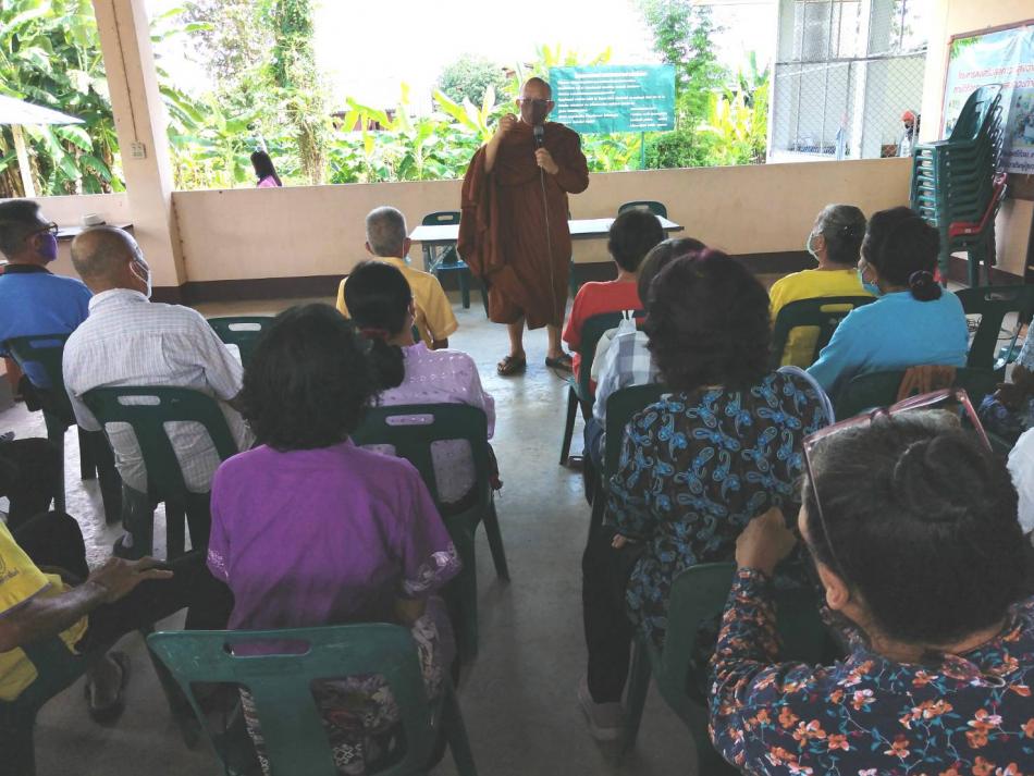 ​เทศบาลตำบลศรีถ้อย​กับ​ร่วมคณะกรรมการศูนย์พัฒนาคุณภาพชีวิตผู้สูง​อา​ยุ​ ดำเนิน​กิจกรร​มโรงเรียนผู้สูงอายุ ให้ความรู้การปฎิบัติธรรม​ และการดำเนินชีวิต​ฯ (23 ภาพ)